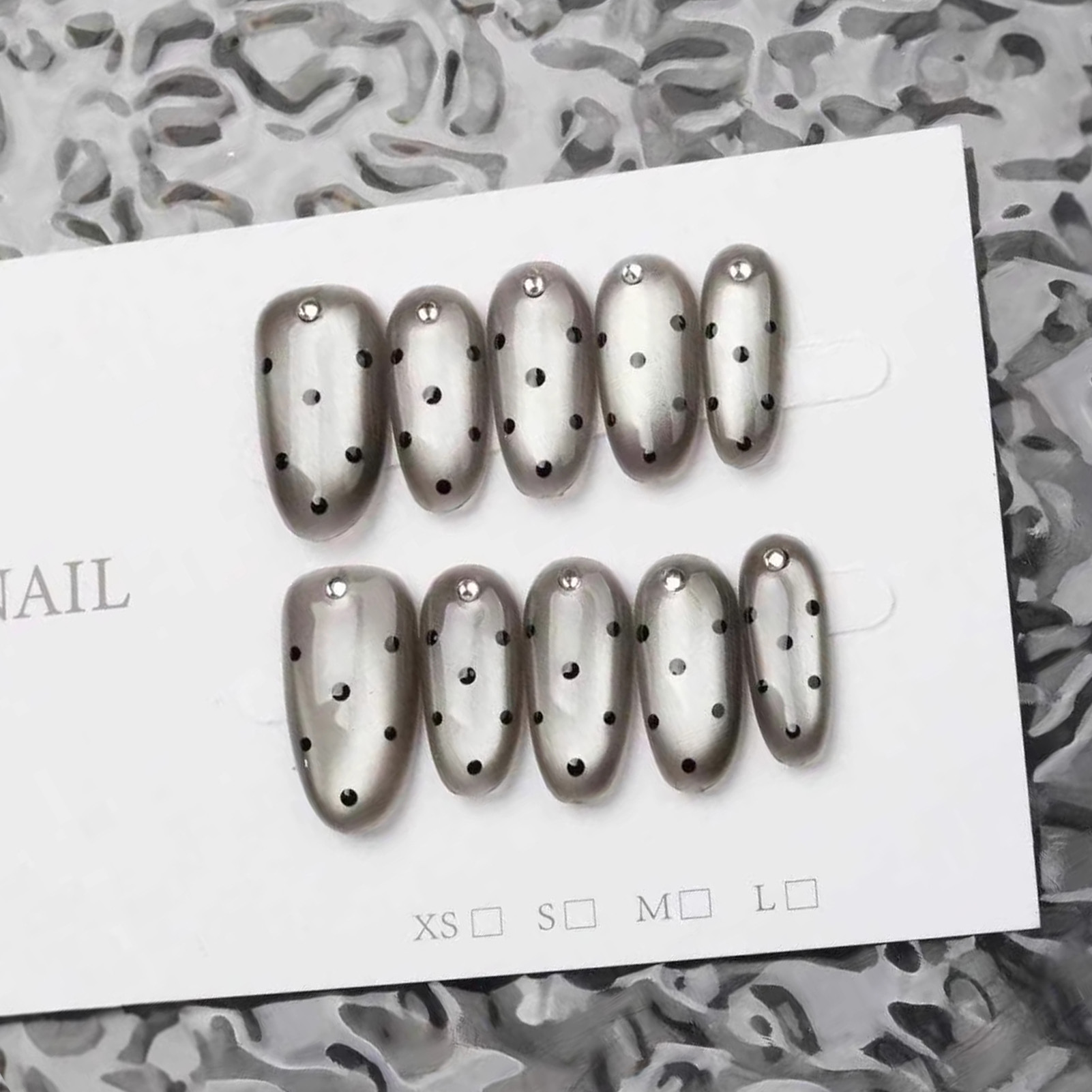 Decorating Tip Set - 10個入り ハンドメイド つけ爪 ブラック ポルカドット キャッツアイ